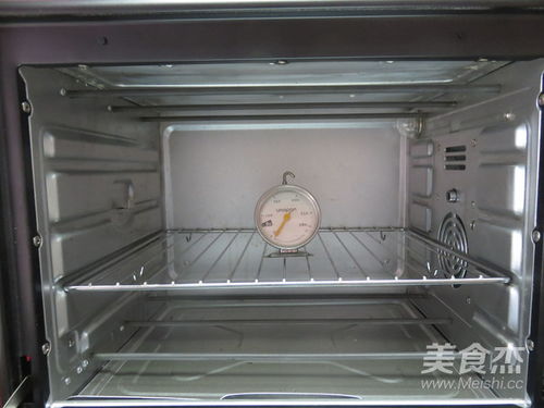 烤箱烹饪温度控制在多少度最好